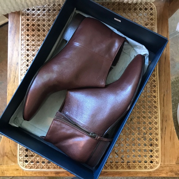 Cole Haan Shoes - Cole Haan Chelsea Boots in Chestnut, 9.5